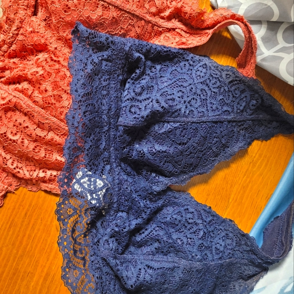 2 Lace Maurices Halter bra. Lg
